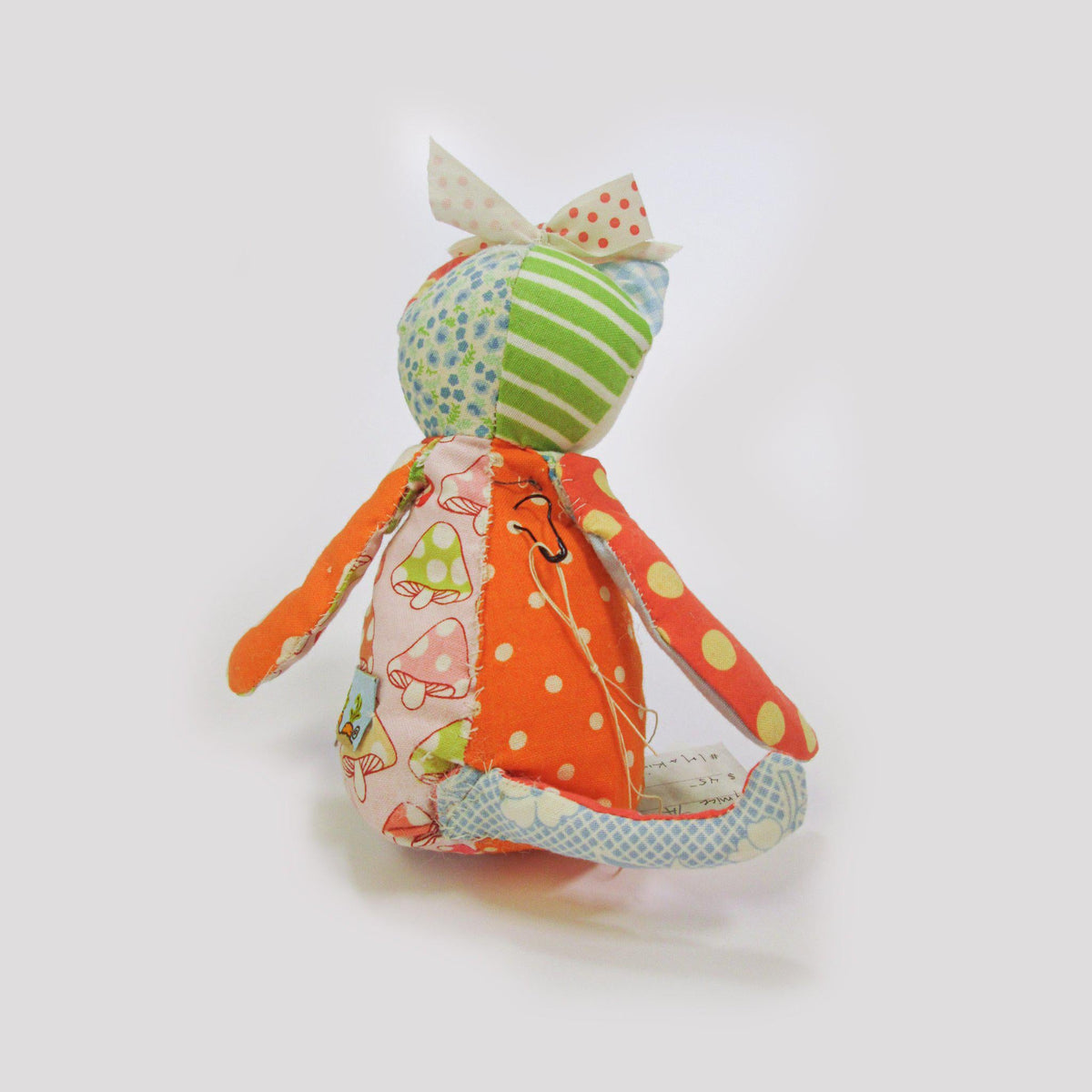 RETIRED - Hutch Studio - Hello Puppy Sitting - One Of A Kind Puppy